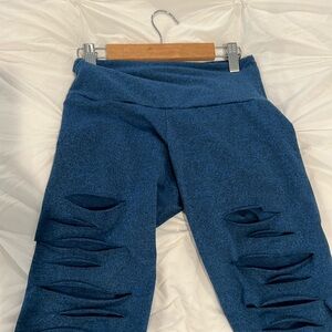 Onzie High Waisted Laser Cut Capri/Ankle Length Yoga Pant